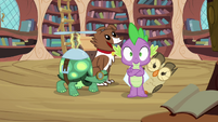 Owlowiscious behind Spike S3E11