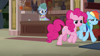 Rainbow and Pinkie follow cloaked Caballeron S7E18