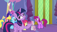Twilight Sparkle sighing with relief S7E1