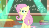 Fluttershy tapping her hoof to the music MLPS3