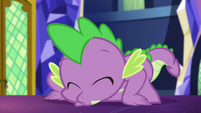 Spike kisses the castle floor S5E26