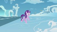 Starlight notices Twilight and Spike are gone S5E25