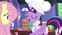 Twilight "Spike and I are having a cook-off!" S7E20
