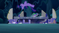 Twilight and Spike hits the map S5E26