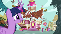 Twilight and the Sugarcube Corner S5E11