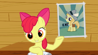 Apple Bloom into journalism S2E23
