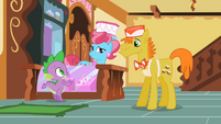 Greeting Spike S02E10