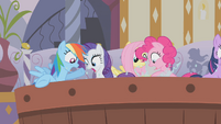 Main 5 looking for Applejack S1E09