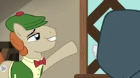 Mr. Breezy "make something look its best" S7E19.png (600 KB)