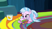 Silverstream blissfully painting the floor S9E3