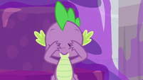 Spike keeping his eyes closed S8E16