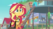 Sunset Shimmer arrives at the beach EGFF