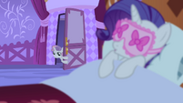 If I'm not mistaken, this is the first time we hear Rarity snore.