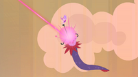 Tatzlwurm hit by Twilight's magic S4E11