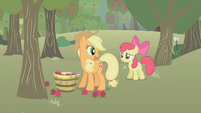 Applejack speaking to Apple Bloom S1E12