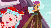 Cozy Glow joins in the laughter S8E12