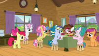 Cutie Mark Day Campers at jam-making table S7E21