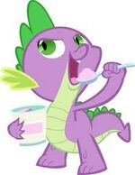 Spike comiendo helado