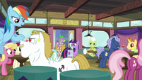 Ponies gathered in Hay Burger restaurant S9E16