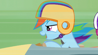 Rainbow singing "nopony can catch me now" S6E14