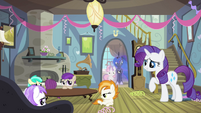 Rarity talking to bored foals S4E19