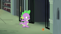 Spike opens gate S4E23