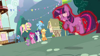 Twilight about to be kicked out S3E05