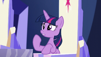 Twilight answers with a confused yes S5E19