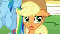 Applejack doesn't like where this is going S5E19