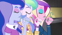 Celestia, Luna, and Cadance sample Shadowbolts' cake EG3