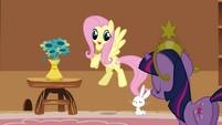 Fluttershy putting the vase on the table S3E10