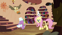 Fluttershy walking with Spike S3E11