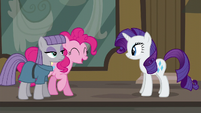 Pinkie Pie --washing your hooves for a long time-- S6E3