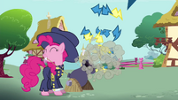 Pinkie Pie firing cannon S4E21