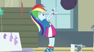 Rainbow Dash tossing the garbage bag EG