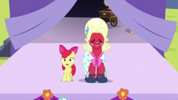 Apple Bloom and Orchard Blossom begin singing S5E17