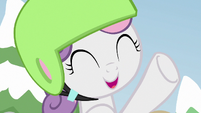 Close-up on photo of Sweetie Belle S7E6
