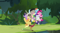 Discord drags Mane 6 and Spike into a group hug S4E25