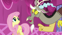 Discord pointing at Fluttershy S5E22