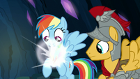 Element of loyalty binding to Rainbow Dash S7E26