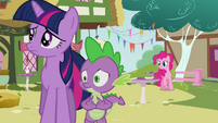 Pinkie Pie telling her idea to Twilight and Spike S3E03