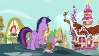 Twilight and Spike looks behind S5E22