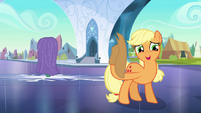 Applejack waving her hat S3E2