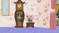 Clock, flowers, and butterfly wallpaper S7E12