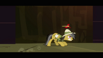 Daring Do avoids dart S2E16