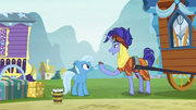 Hoo'Far invites Trixie to Saddle Arabia S8E19