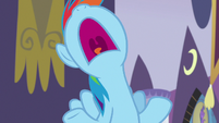 Rainbow Dash groaning loudly S9E17