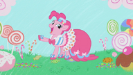 S01E14 Galowa suknia Pinkie Pie