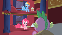 Spike speaks to Rainbow and Pinkie S01E21