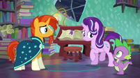 Starlight looks at Spike S6E2